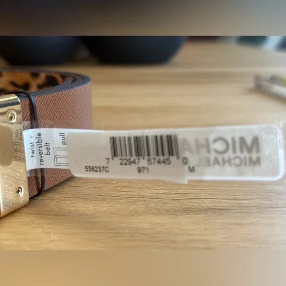 Michael Kors Reversible Leopard Print Belt with Gold Buckle NWT - Picture 5 of 5